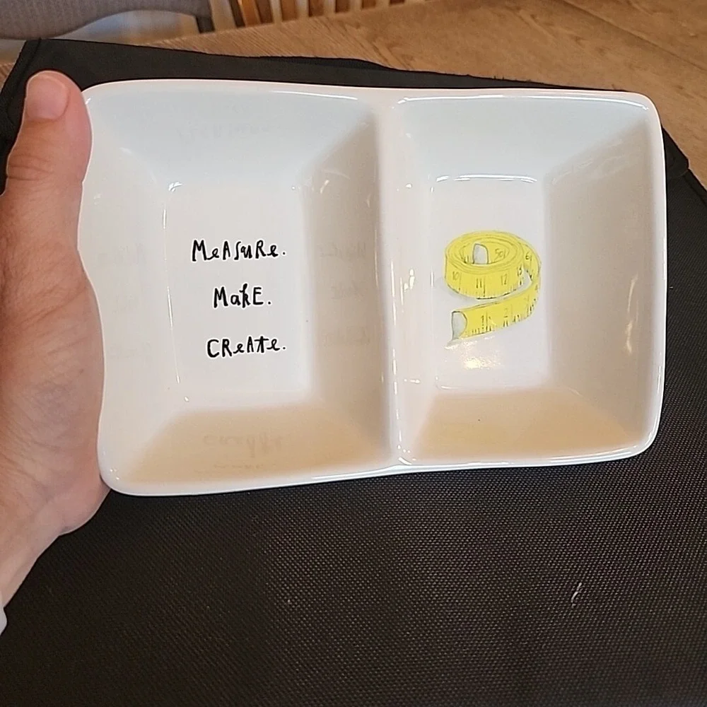Rae‎ Dunn Artisan Collection Magenta Divided Dish Measuring Tape Make Create Sew